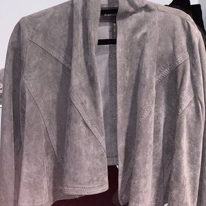 BCBGMAXAZRIA woman jacket grey shirt size medium